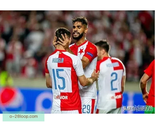 柏林联合欧冠小组赛垫底出局背后阵容深度与经验不足全面复盘解析